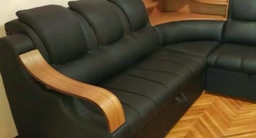Перетяжка кожаного дивана. Меленки